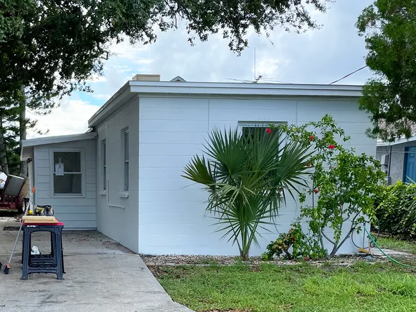 2154 Henry St NE, Palm Bay, FL 32905