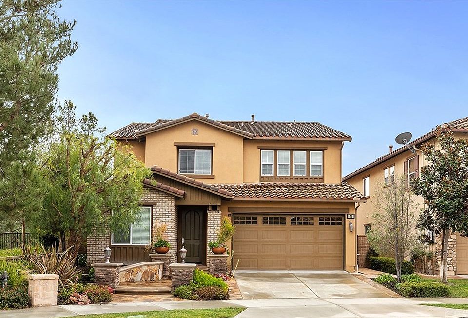1st image of 72 Summerland Cir