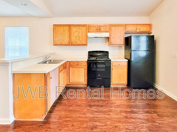 2nd image of 6609 Miriam St