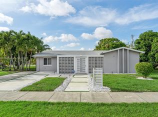 10475 SW 152nd St, Miami, FL 33157