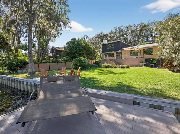 511 S Riverhills Dr, Temple Terrace, FL 33617