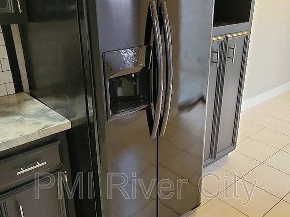 5th image of 1156 Romaine Cir W