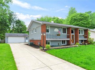 24357 Woodmere Dr, North Olmsted, OH 44070