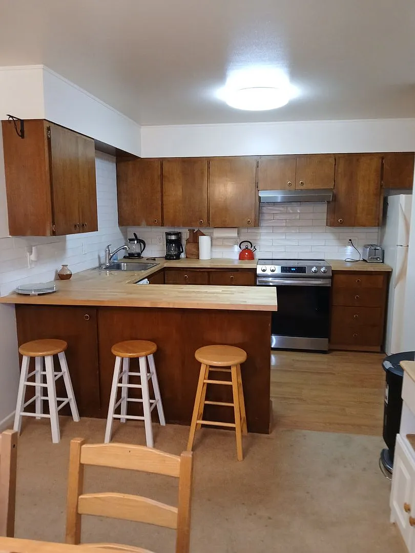 HS01 — Photo 3