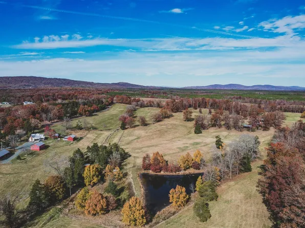 3785 Rolling Rd, Scottsville, VA 24590