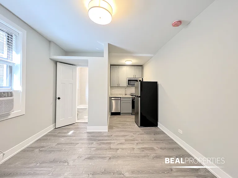 505 West Belmont Ave — Photo 67