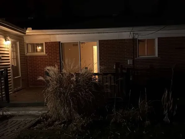 16738 Windermere Cir, Southgate, MI 48195