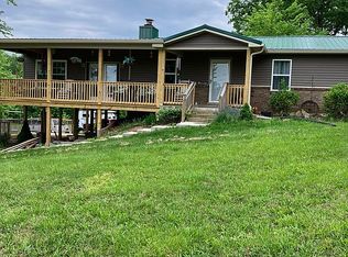 325 Salt Lick Ln, Shepherdsville, KY 40165
