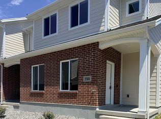 777 N Pheasantbrook Cir #2B, Centerville, UT 84014