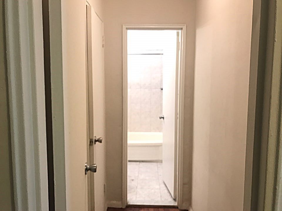 2nd image of 4015 61st St APT 7J