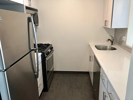 Rented by The Dermot Realty Management Company | media 3