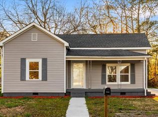 105 Moore St, Thomasville, NC 27360