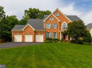 4506 Arniel Pl, Fairfax, VA 22030
