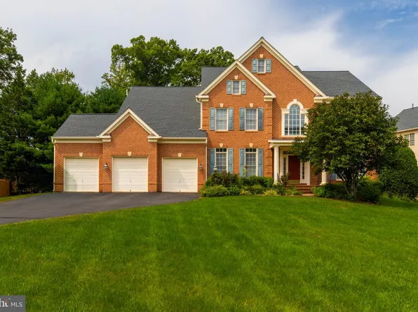 4506 Arniel Pl, Fairfax, VA 22030