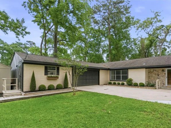 254 Springs Edge Dr, Montgomery, TX 77356