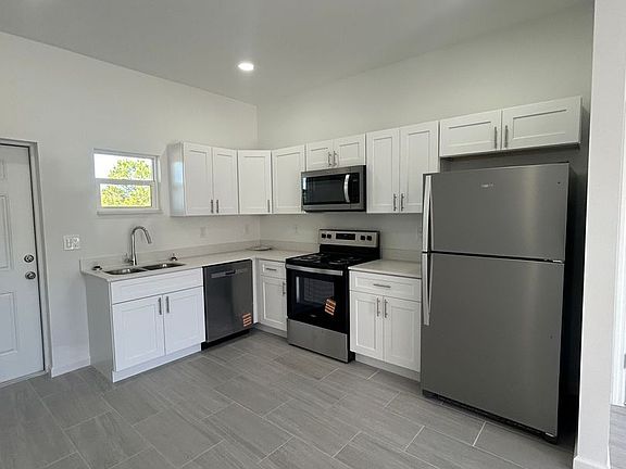 5th image of 3102 Gavin Ave