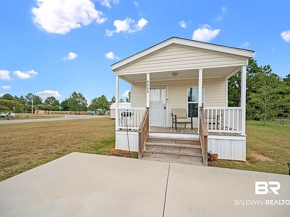 3rd image of 8448 Mocassin Ln