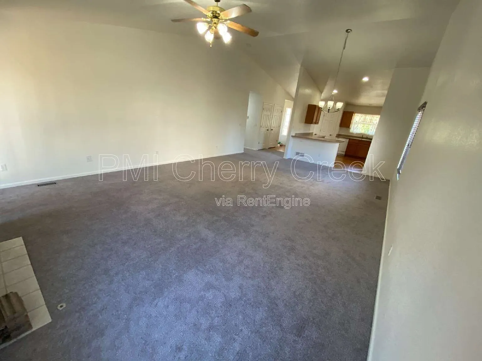 3 bed, 2.0 bath, 1464 sqft, $2,695 — Photo 4