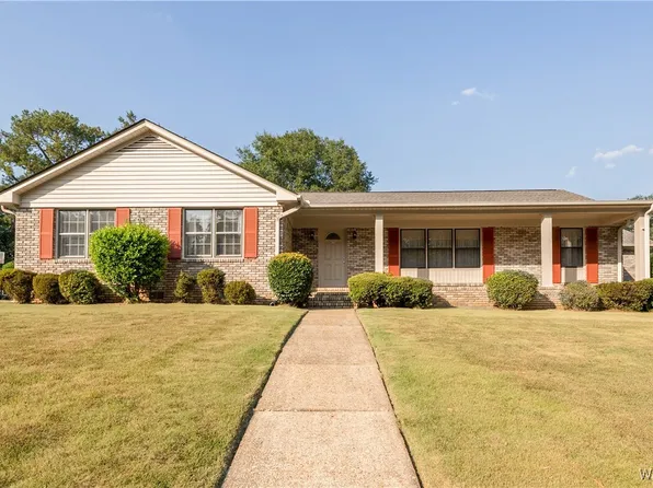 3801 Blackberry Ln, Northport, AL 35473