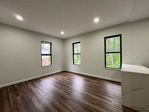 143 Forest Ave #3 Photo 1
