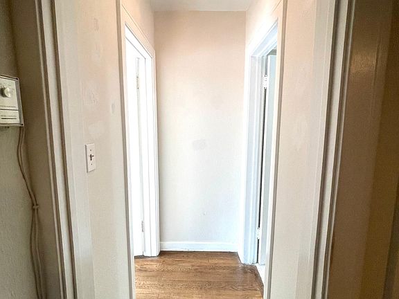 4th image of 156 Bennett Ave