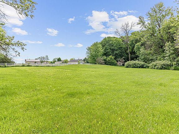 3rd image of 5540 Timber Trl