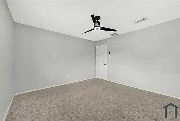 8119 Crestwick Dr — Photo 22