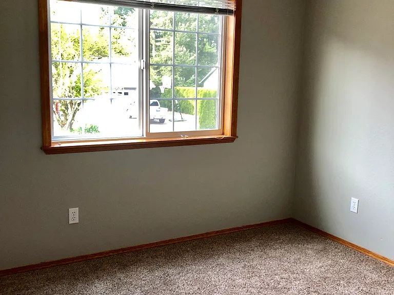5334 Sparta Loop SE — Photo 7