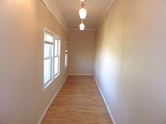 3rd image of 1025 N 10th St