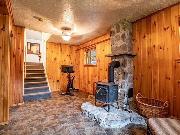 5th image of 33 Cherry Ln