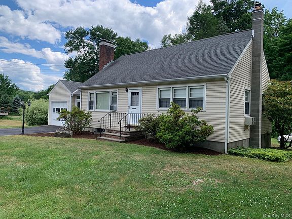 2nd image of 10 Wood Avenue