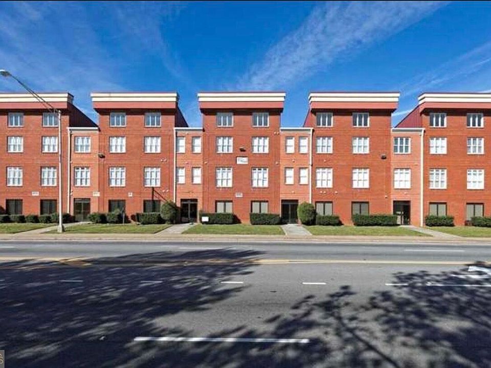 1st image of 2465 Main St Unit 302