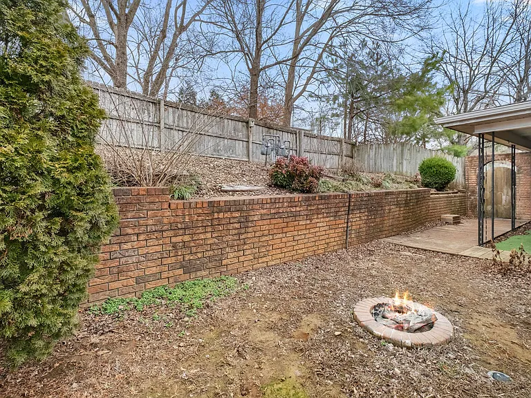 Pointer Lane Duplex — Photo 11
