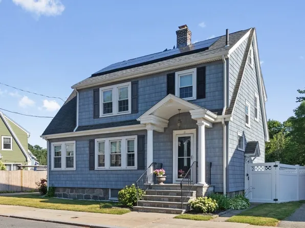 11 Bogandale Rd, West Roxbury, MA 02132