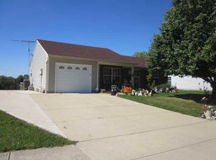 118 Meadow Creek East Blvd, Whiteland, IN 46184