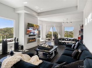 69 Dapplegray Rd, Bell Canyon, CA 91307