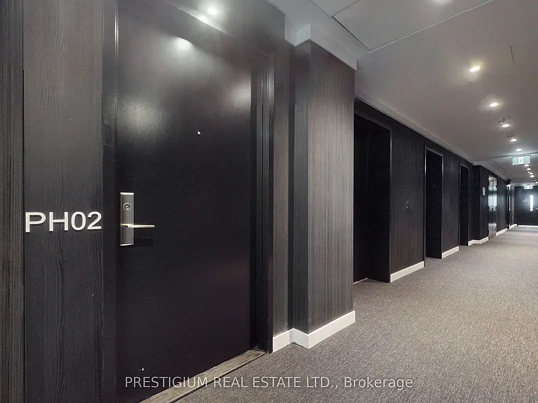 20 Edward St #Penthouse 02 — Photo 40
