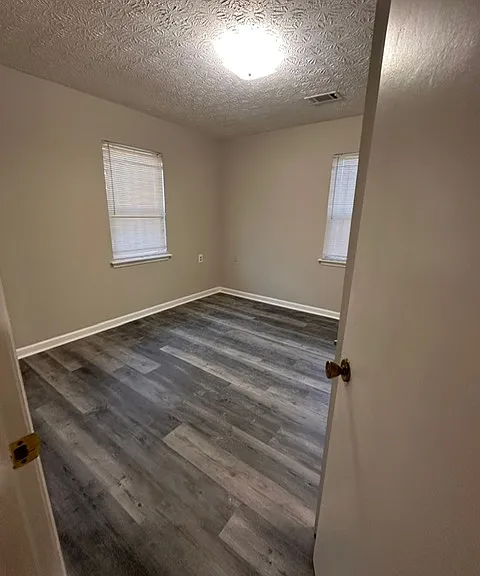 1293 Bridges Ave SW — Photo 15