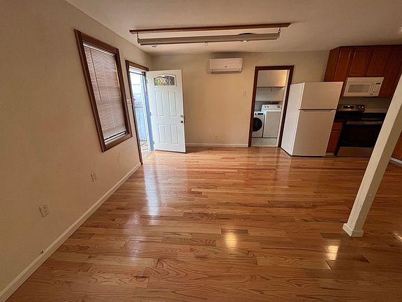 3rd image of 1077 12th St