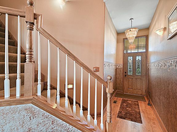 3rd image of 12627 Melvina Ave