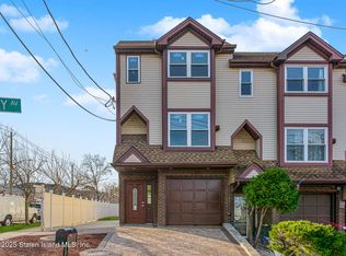 36 Donley Ave, Staten Island, NY 10305