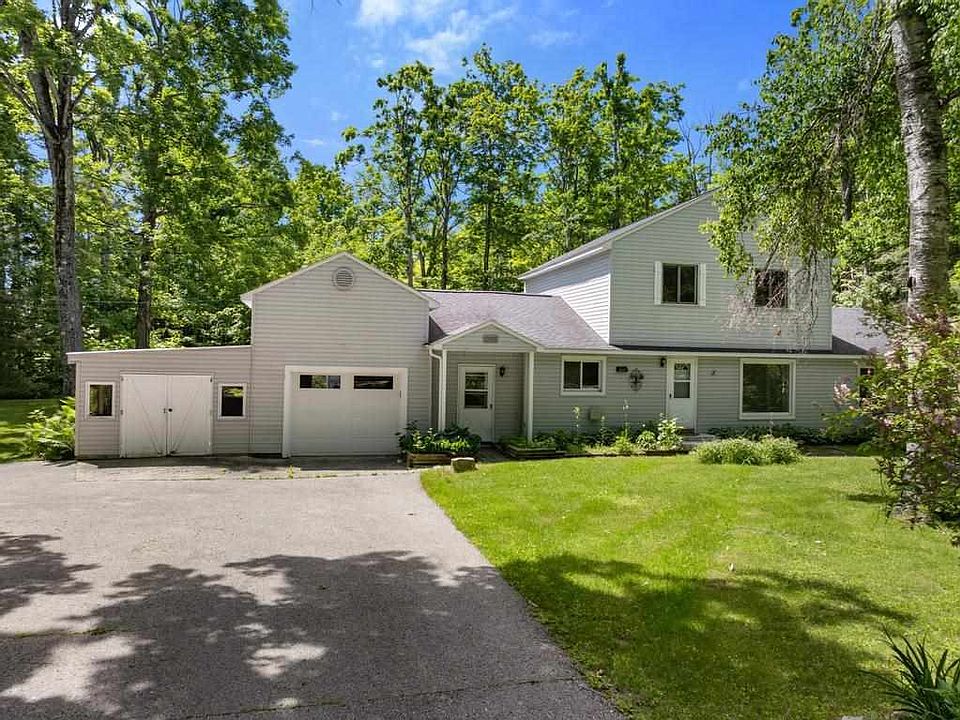 1st image of 383 Heacock Rd
