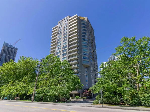 6055 Nelson Ave #907, Burnaby, BC V5H 4L4