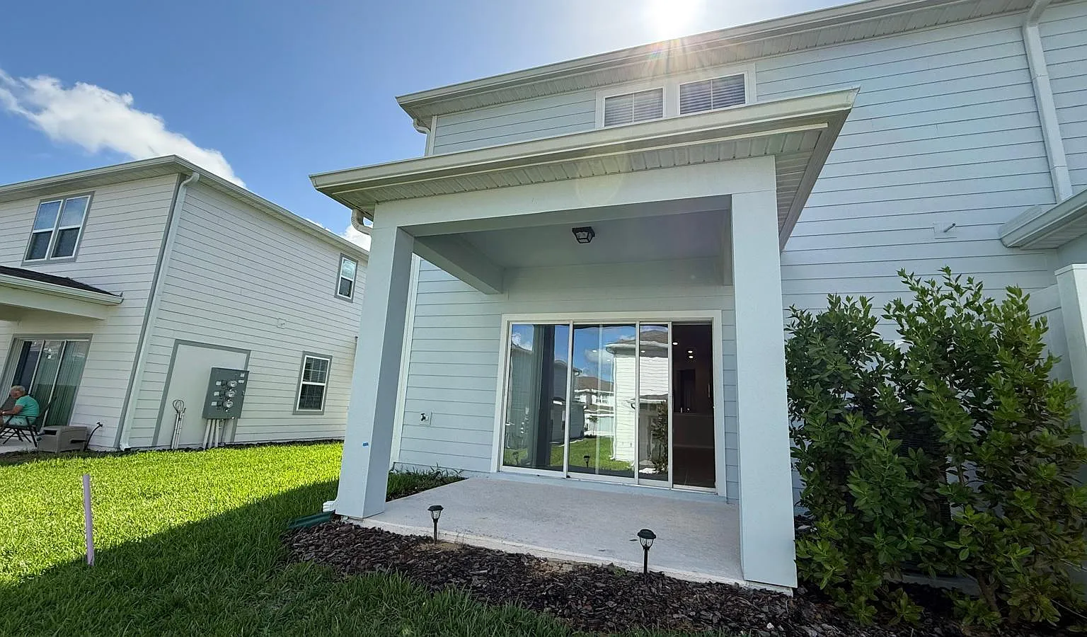 3 bed, 2.5 bath, 1796 sqft, $2,200 — Photo 3