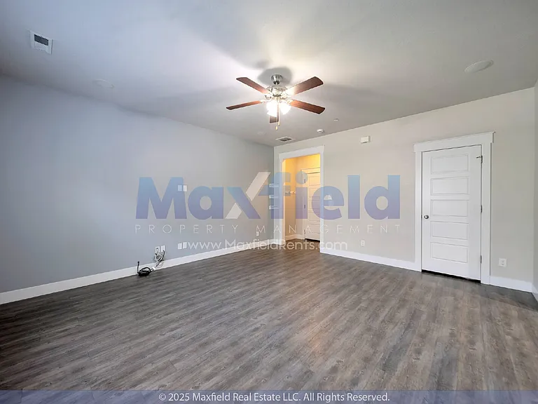 857 W Rontano Ct — Photo 10