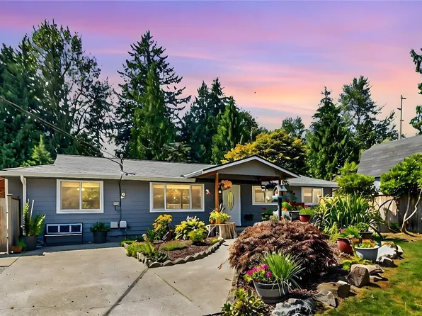 2108 97th Dr SE, Lake Stevens, WA 98258