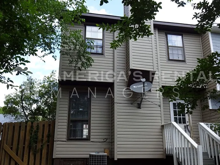 378 Jamestown Manor Dr — Photo 14