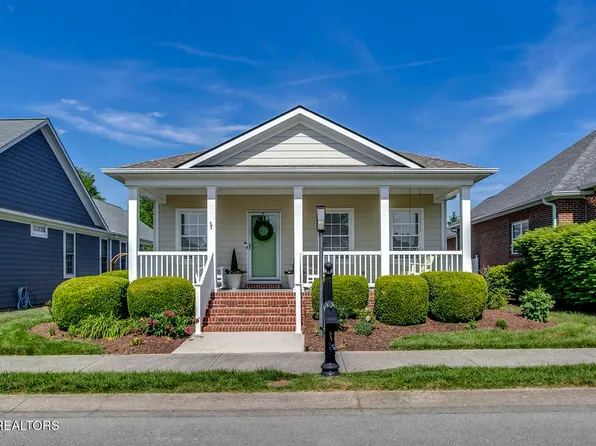107 Liberty Ct, Oak Ridge, TN 37830