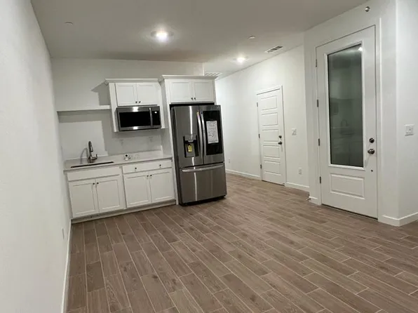 6381Z E Robinson Ave, Fresno, CA 93727