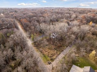 6140 Apple Rd, Shorewood, MN 55331